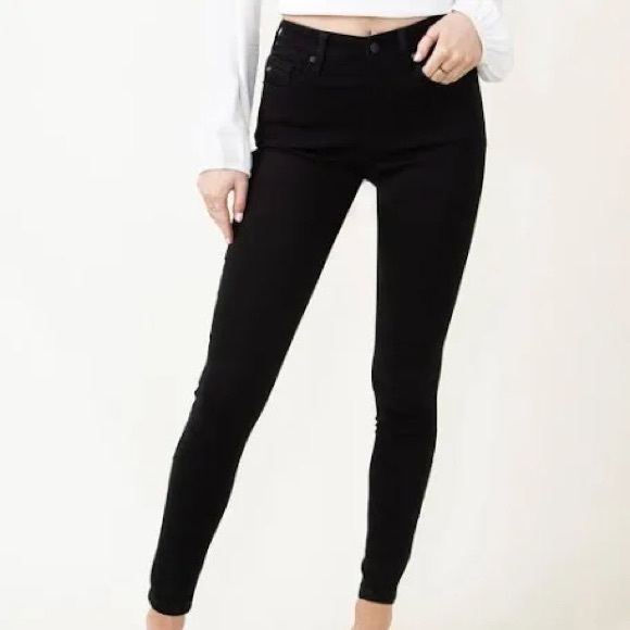 KanCan Women's Black Skinny Jeans - Picture 1 of 1